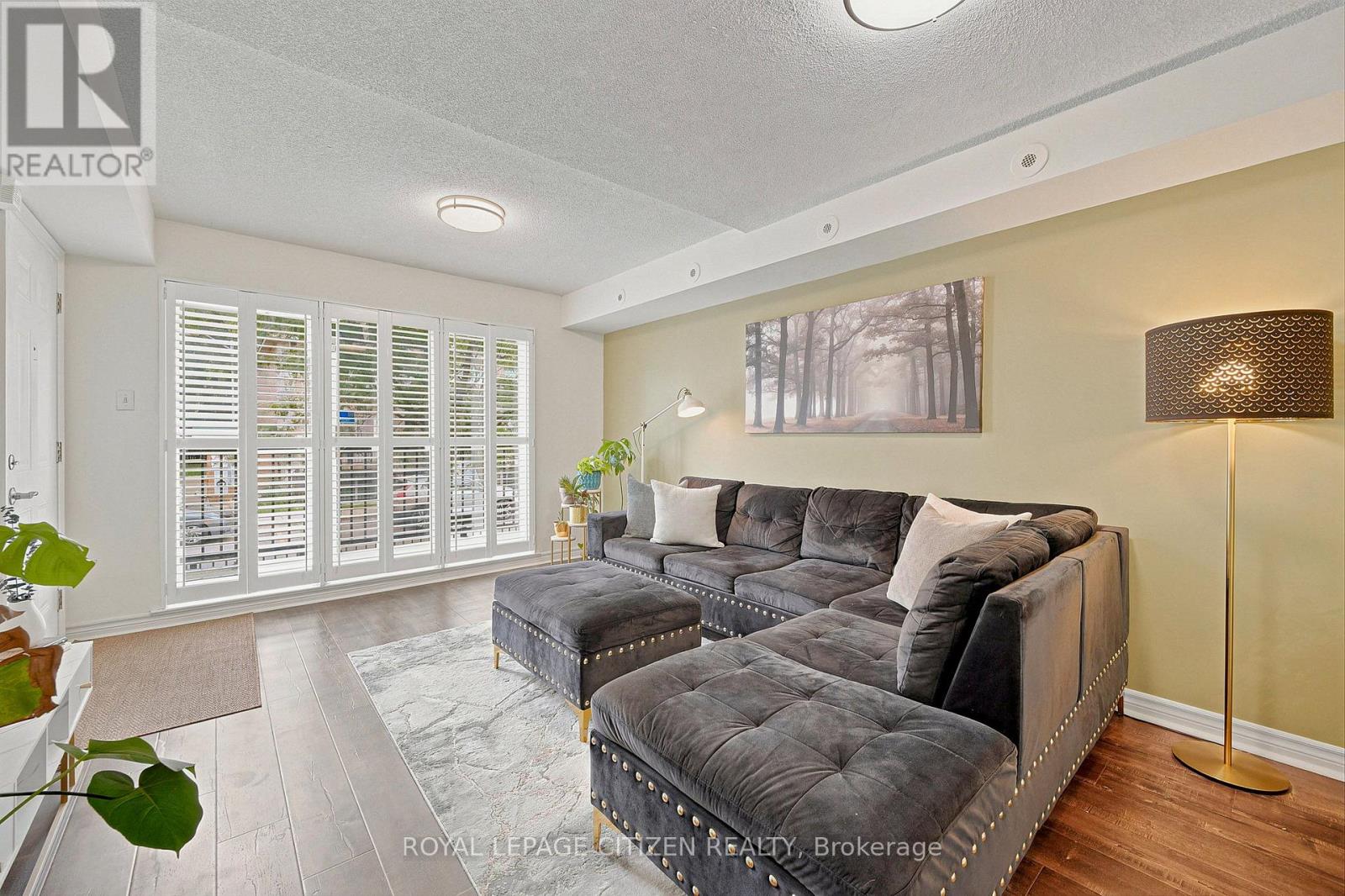 #2048 75 GEORGE APPLETON WAY - 7