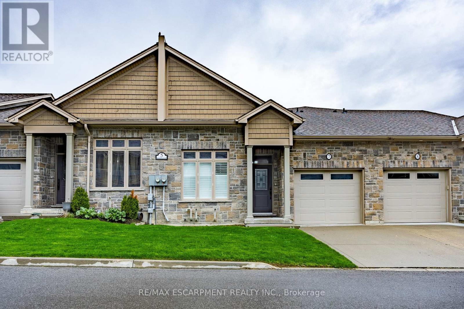 #7 5 OLD HAMILTON ROAD - 1