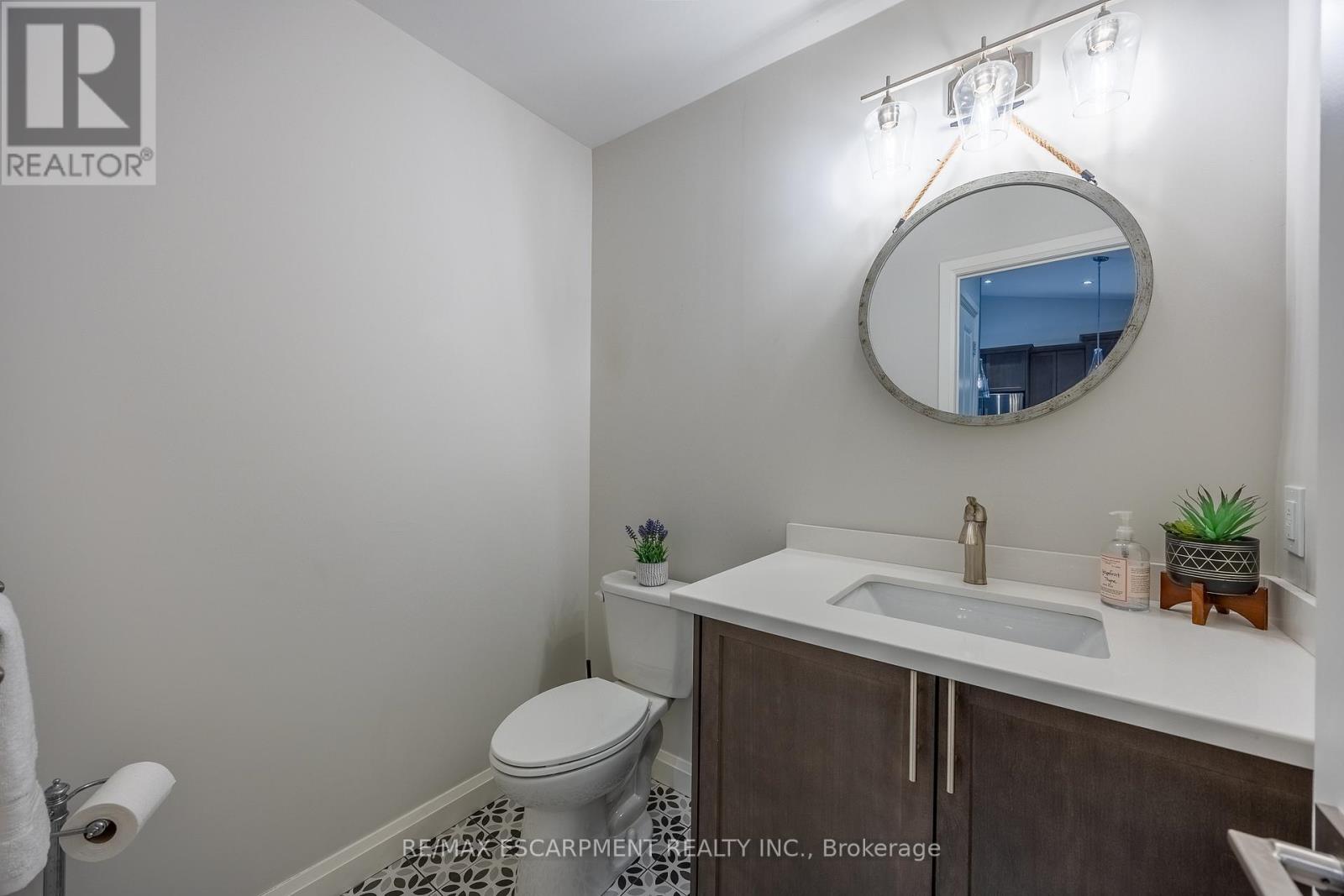 #7 5 OLD HAMILTON ROAD - 14