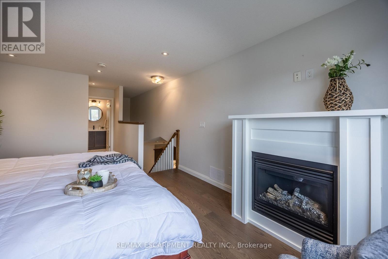#7 5 OLD HAMILTON ROAD - 20