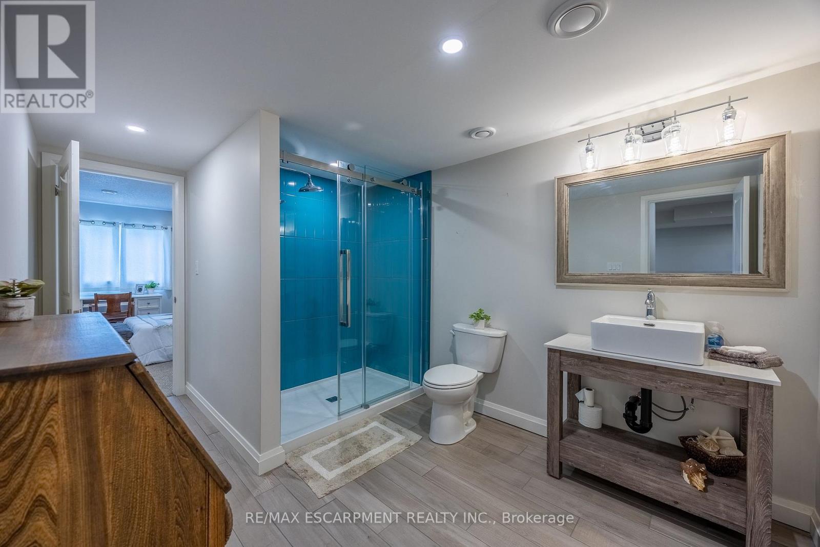 #7 5 OLD HAMILTON ROAD - 28