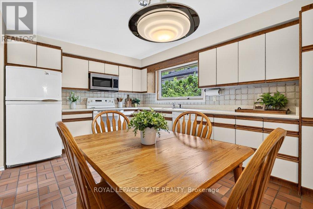 36 GRAY ROAD - 22