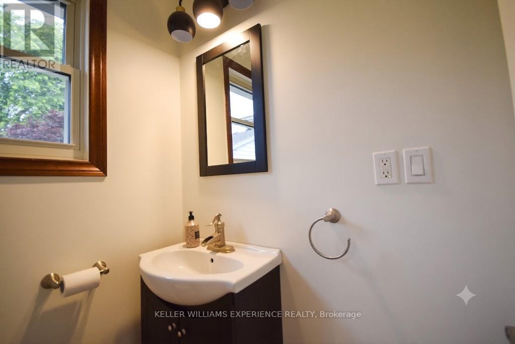 59 WILTSHIRE DRIVE - 38