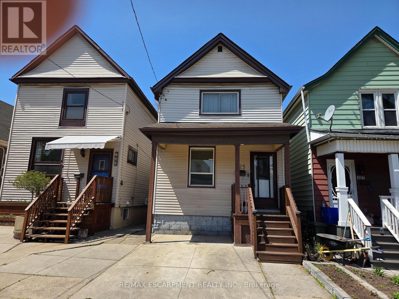 125 CAVELL AVENUE - 1