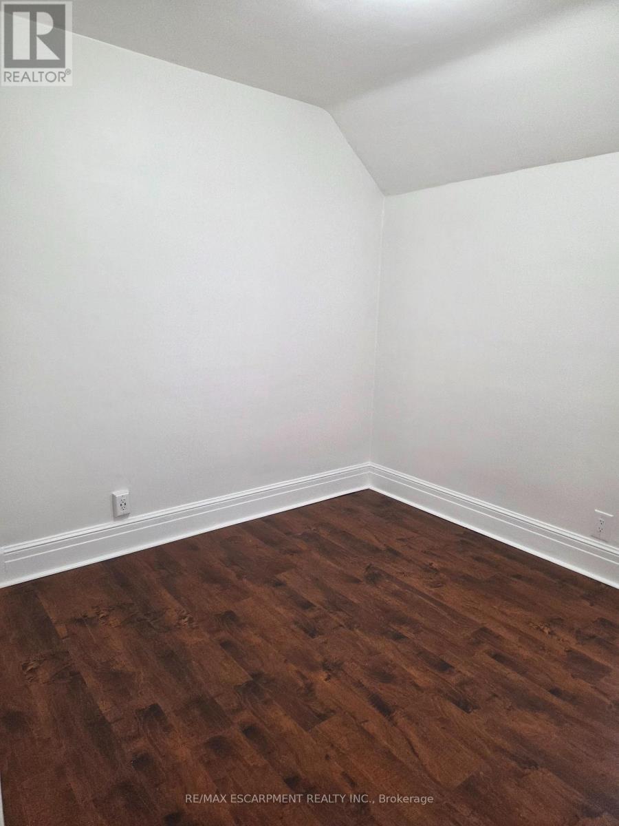 125 CAVELL AVENUE - 16