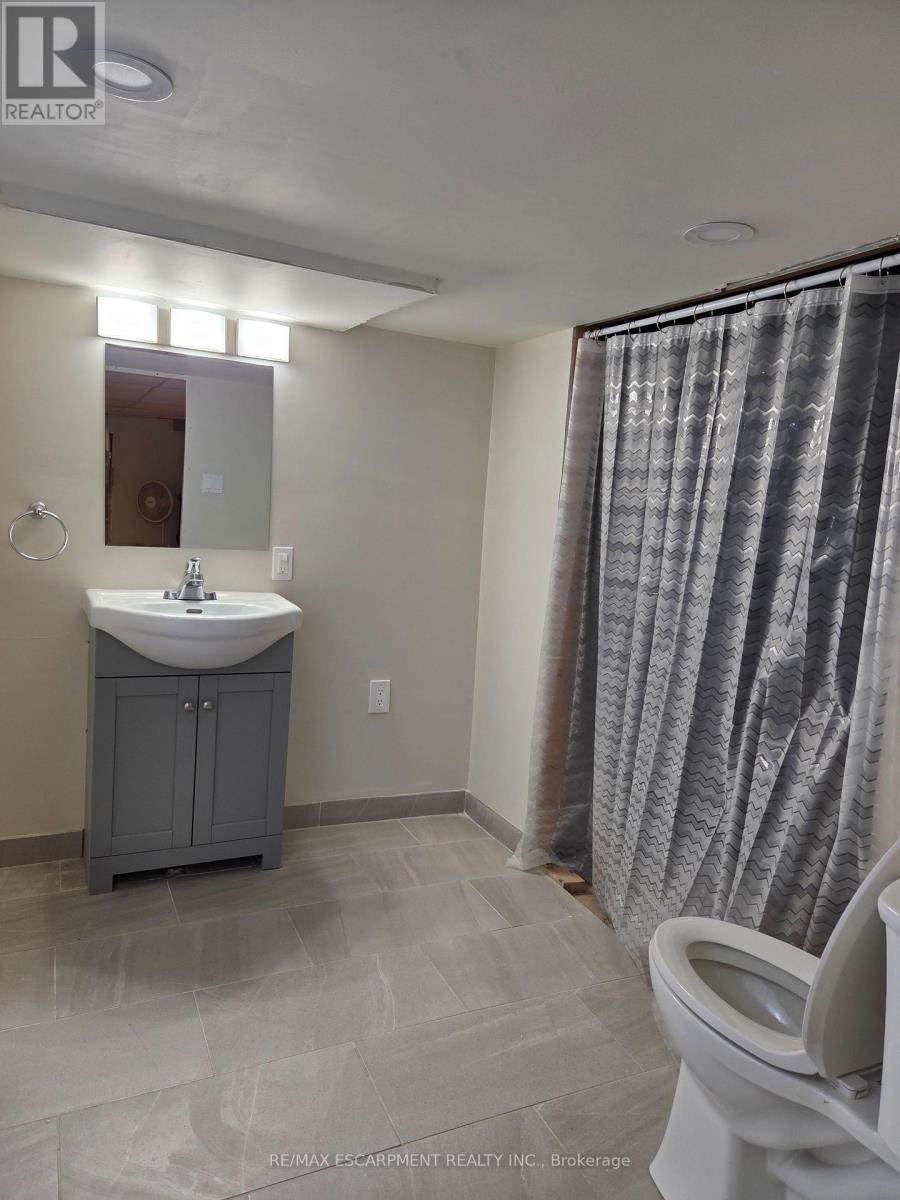 125 CAVELL AVENUE - 20