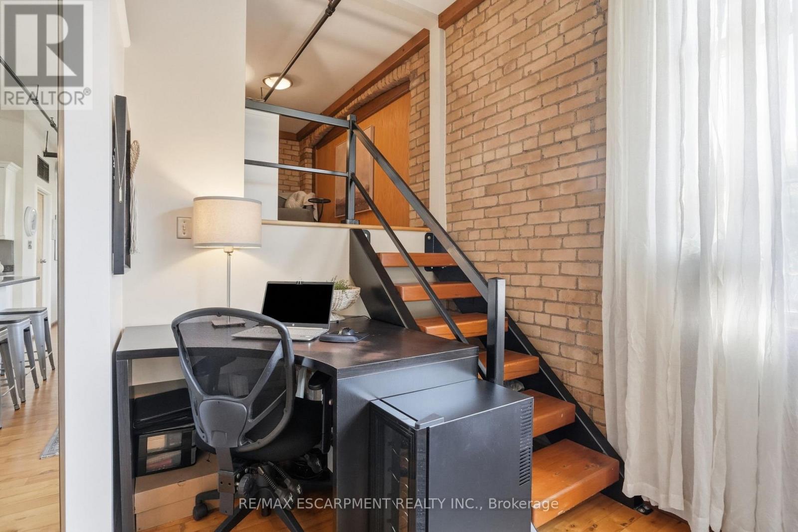 #21 36 MARGARET STREET - Image 17