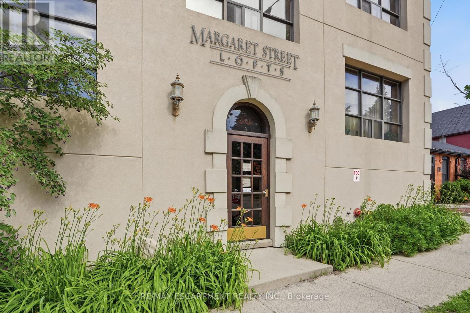 #21 36 MARGARET STREET - Image 4