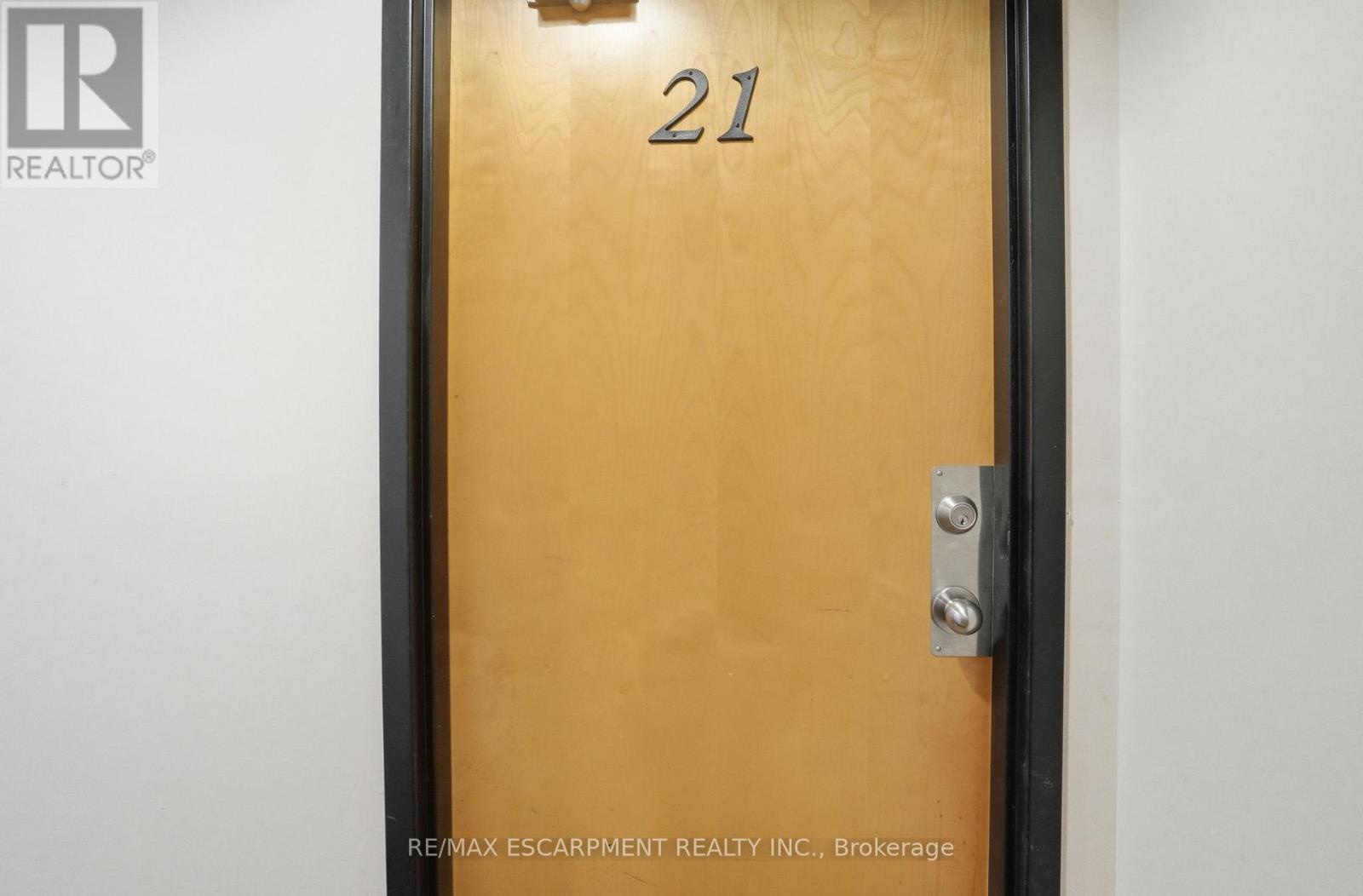 #21 36 MARGARET STREET - Image 7