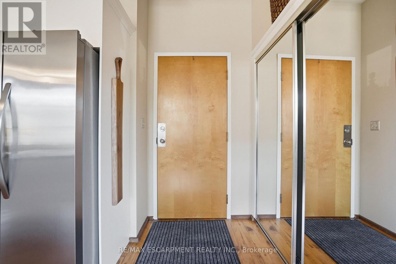 #21 36 MARGARET STREET - Image 8