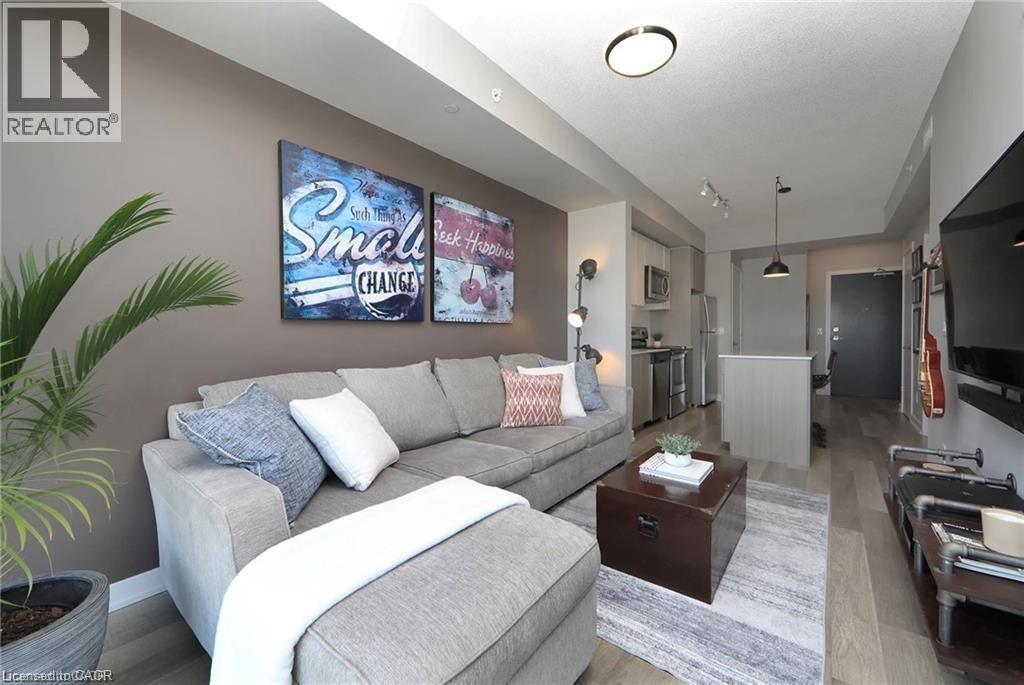 #B504 5240 DUNDAS Street - 15