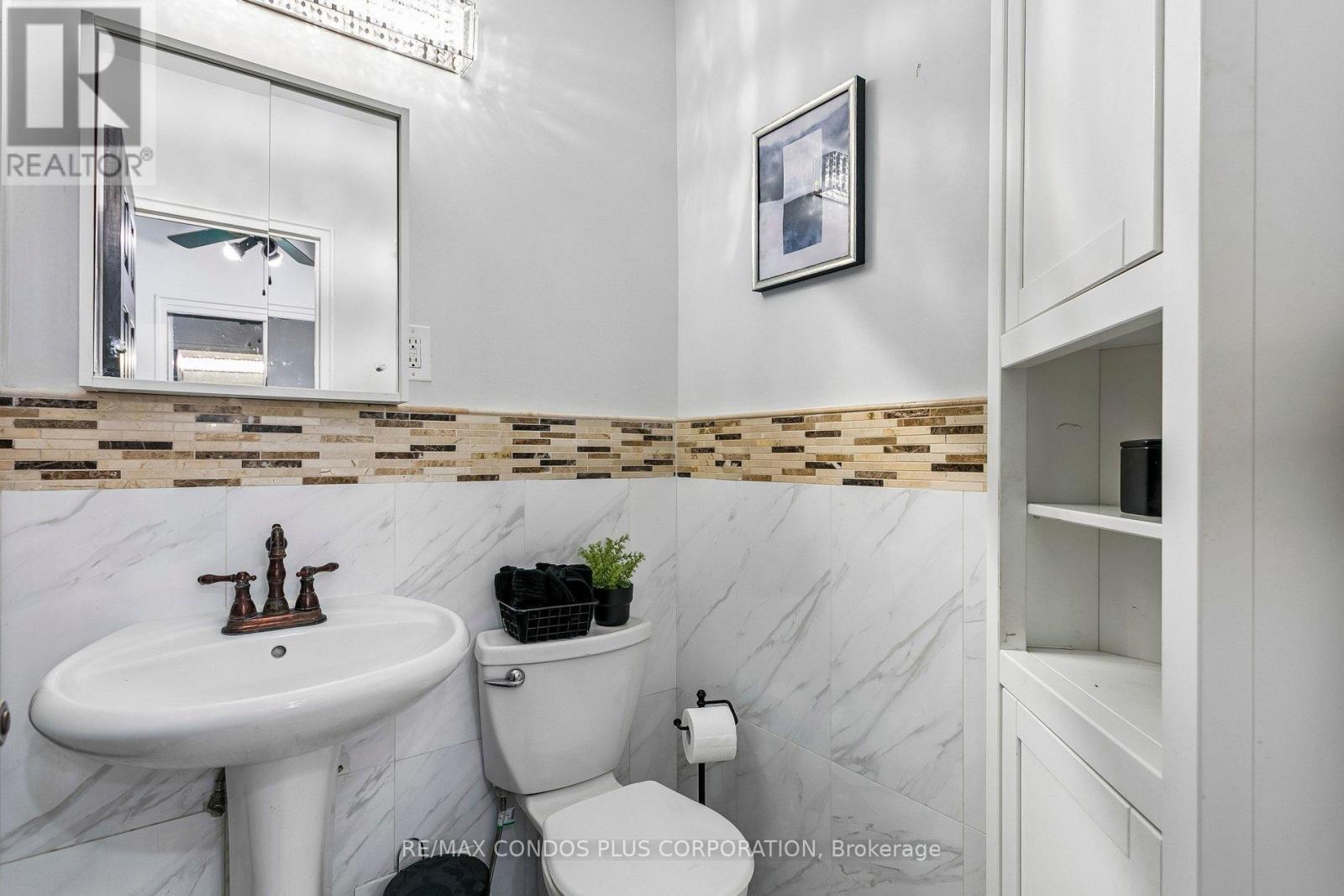 #101 185 STEPHEN DRIVE - 34