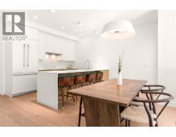 Kitchen - 1702 Coursier Avenue Unit# 1406, Revelstoke, BC V0E2S1 Photo 6