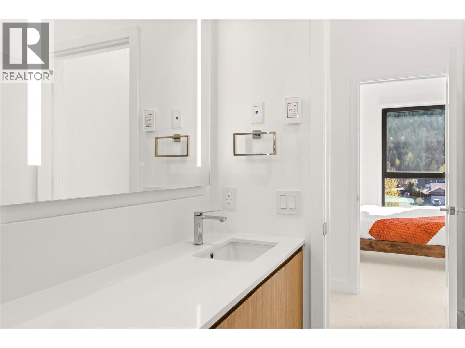 #1406 1702 Coursier Avenue - 17