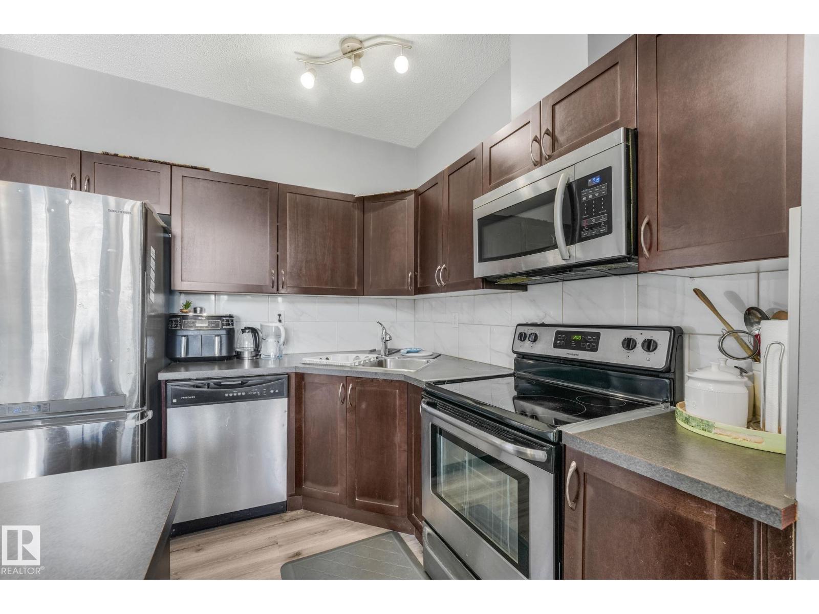 ##417 396 Silver Berry RD NW - 32