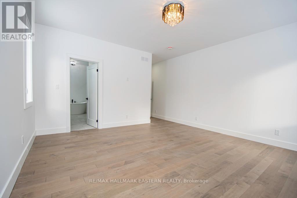 11 MAPLEWOOD COURT - 17