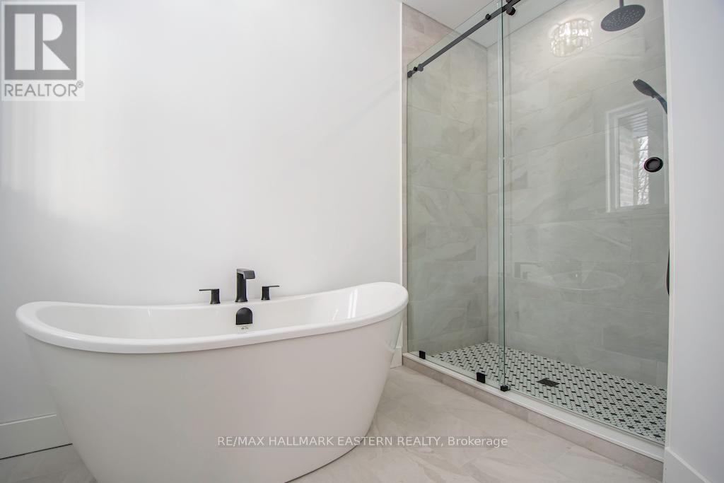 11 MAPLEWOOD COURT - 19