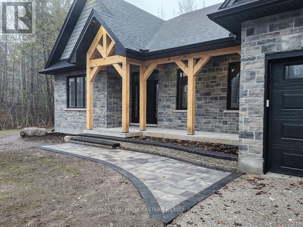 11 MAPLEWOOD COURT - 32