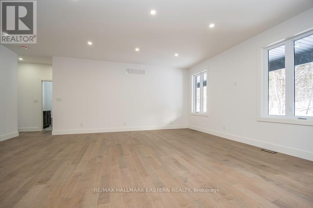 11 MAPLEWOOD COURT - 7