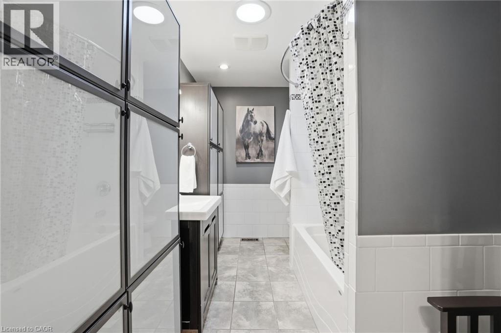 31 ALGONQUIN Avenue - 23