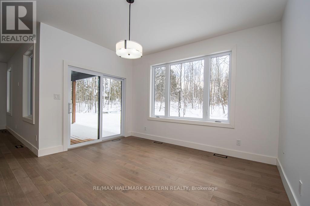 11A MAPLEWOOD COURT - 14