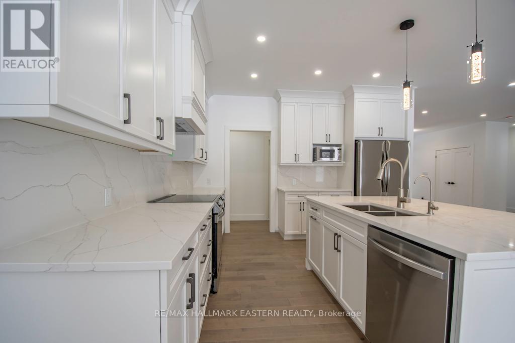 11A MAPLEWOOD COURT - 19