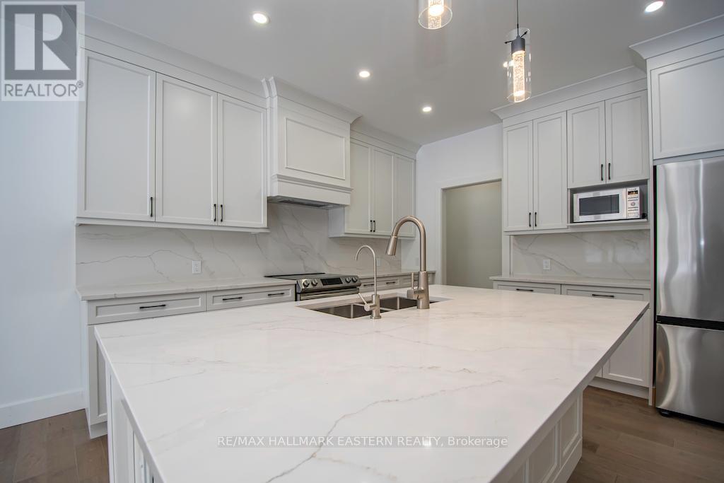 11A MAPLEWOOD COURT - 20