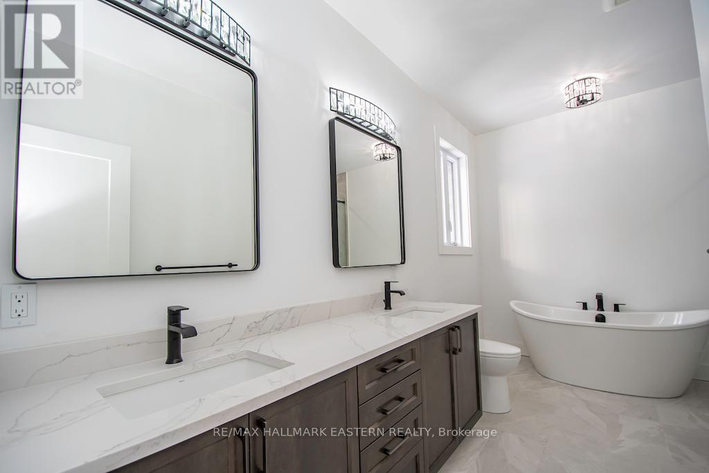11A MAPLEWOOD COURT - 26