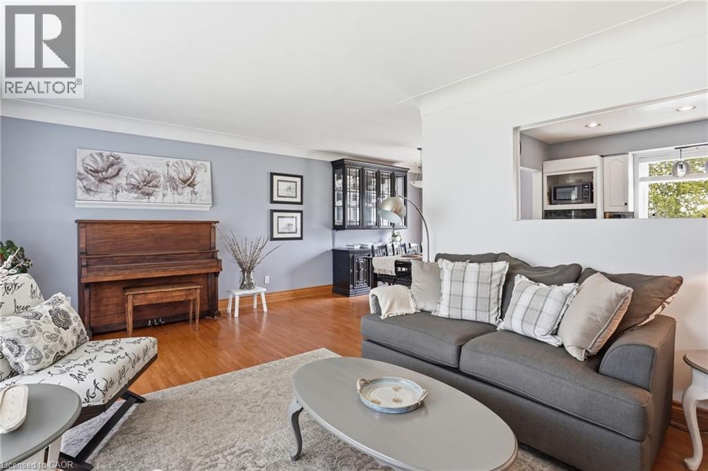 31 ALGONQUIN Avenue - 9