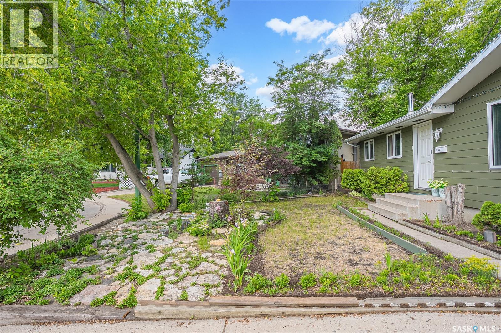 242 Haviland CRESCENT - 32