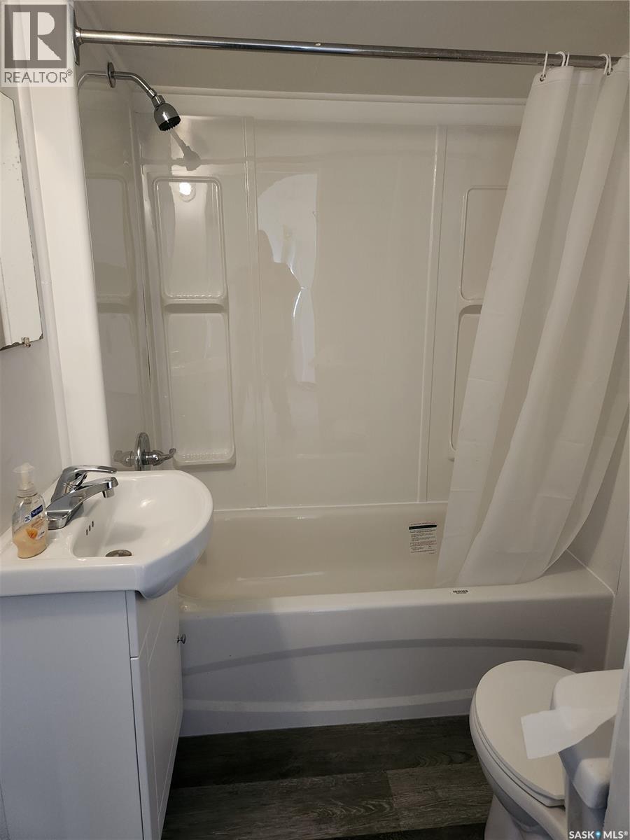 308 Pangman STREET - 6