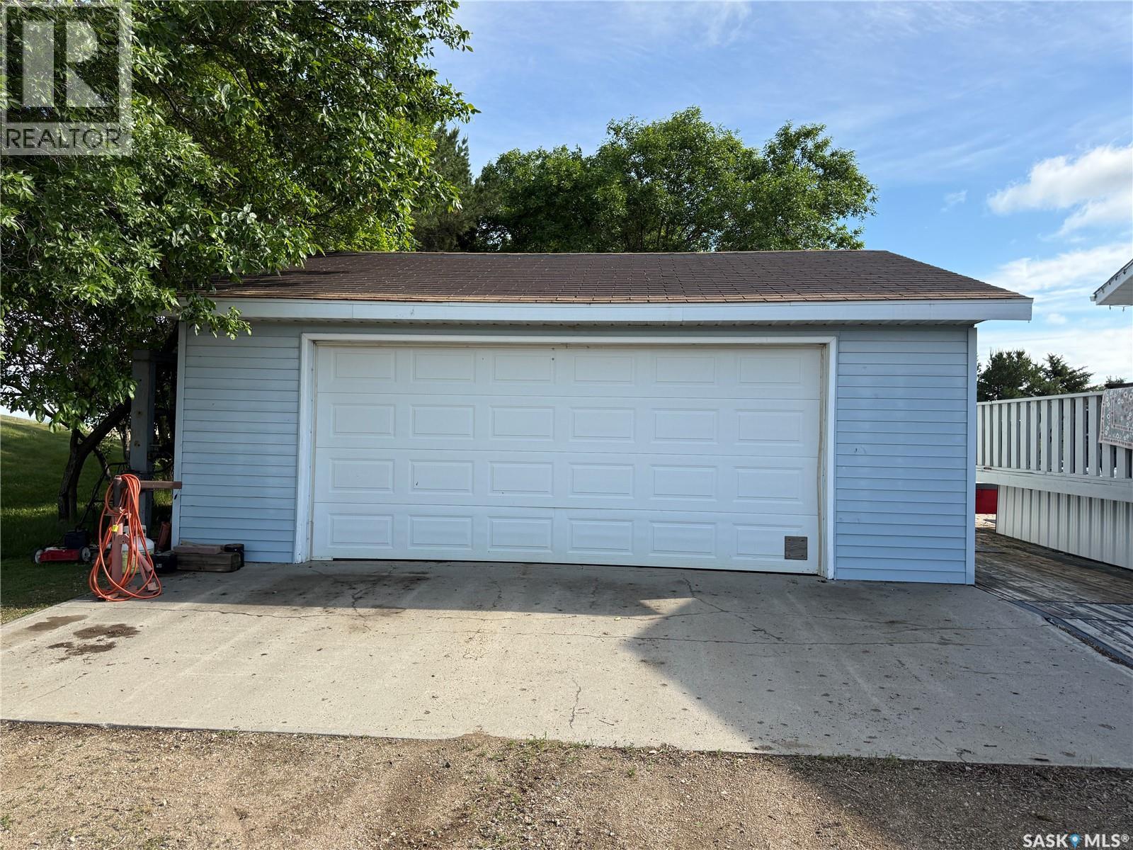 Tullis Acreage - 32