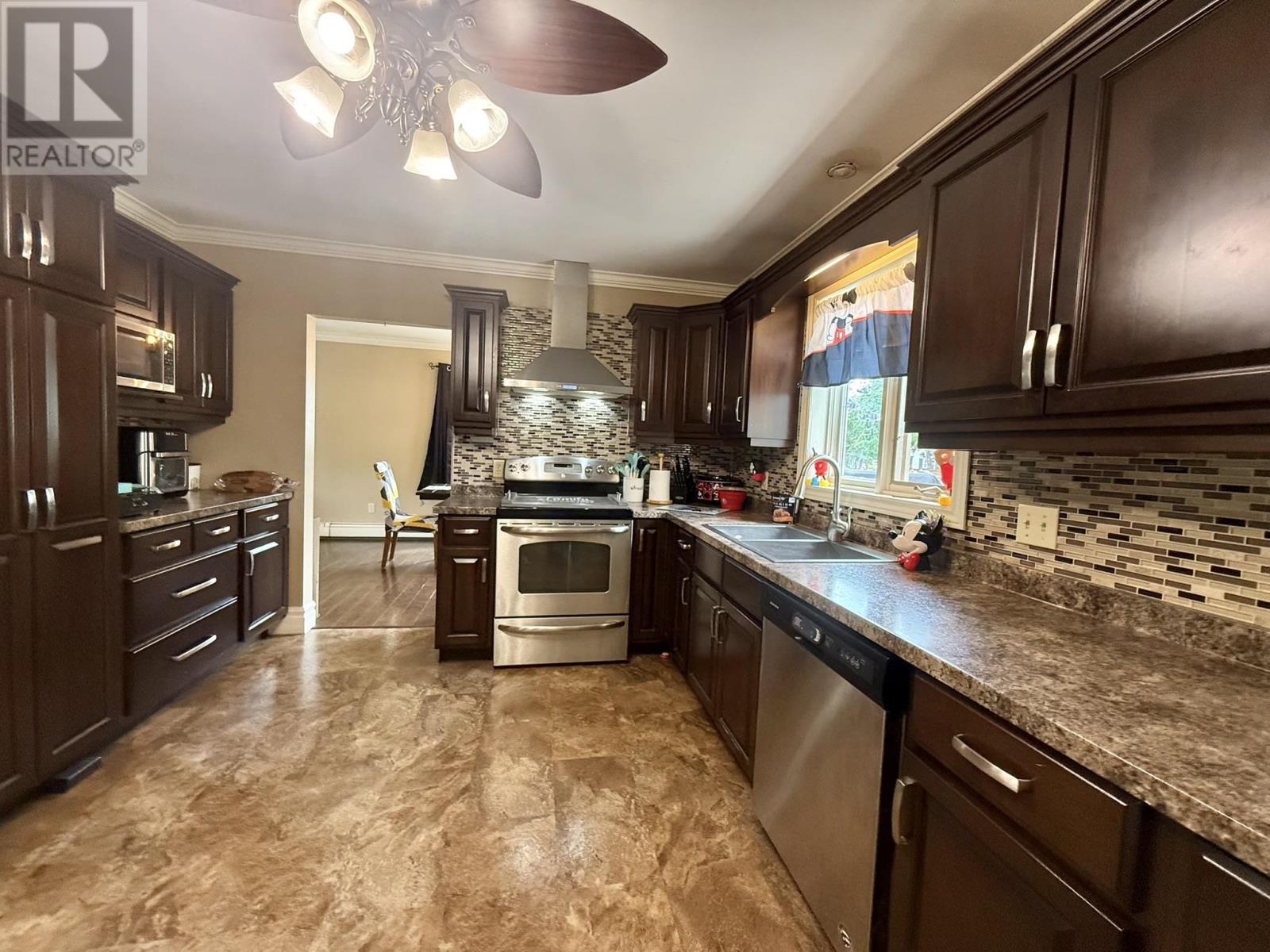 108 Newson Court - 13