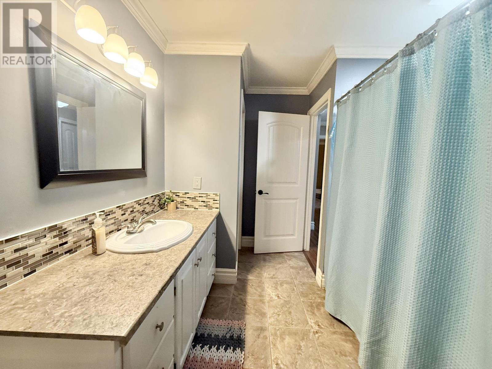 108 Newson Court - 28