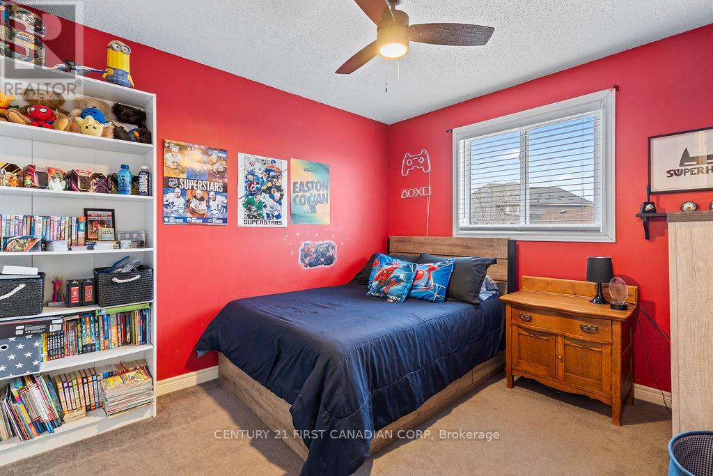 17 COTTONWOOD DRIVE - 30