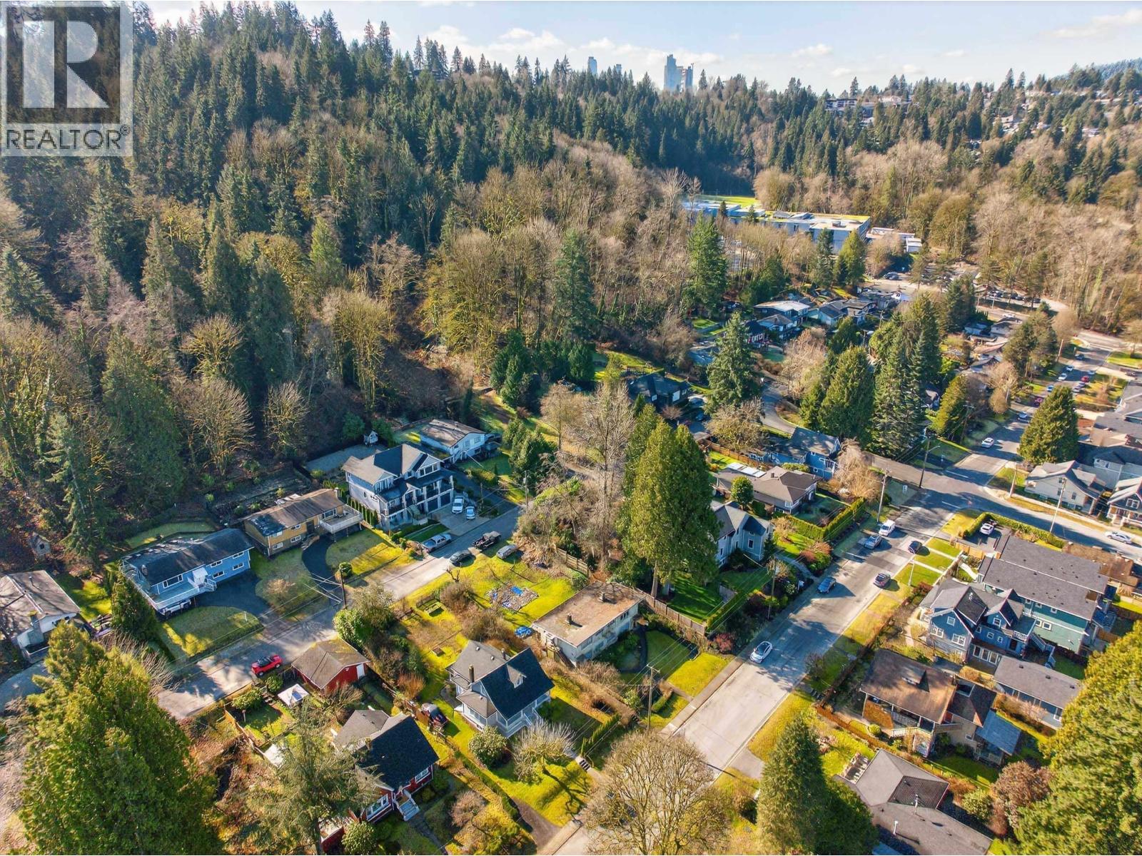 2217 ST GEORGE STREET, Port Moody