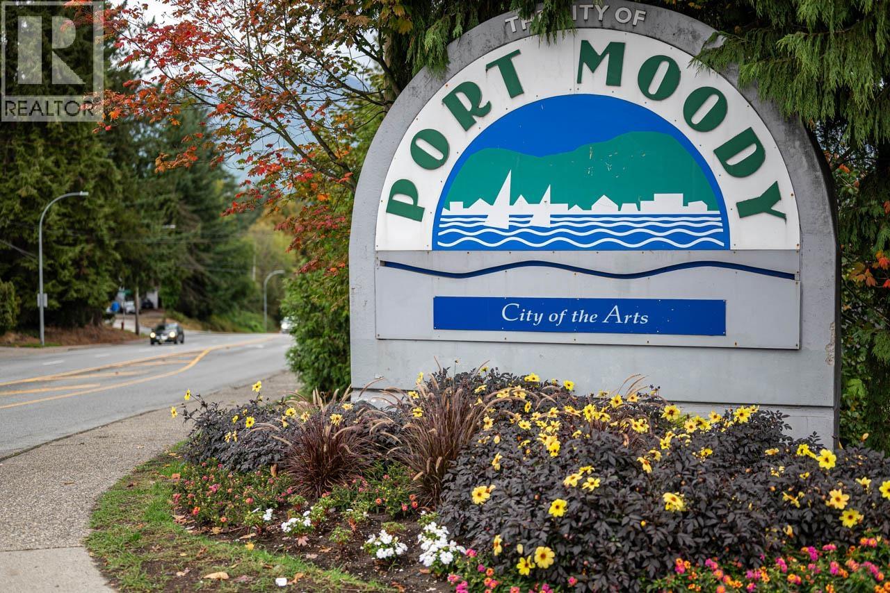 2217 ST GEORGE STREET, Port Moody