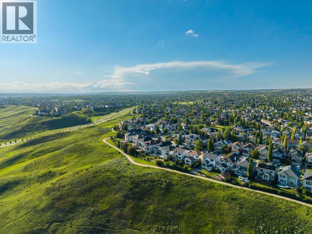 126 Tuscany Ravine Close NW - photo 2
