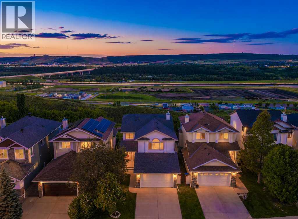 126 Tuscany Ravine Close NW - photo 4