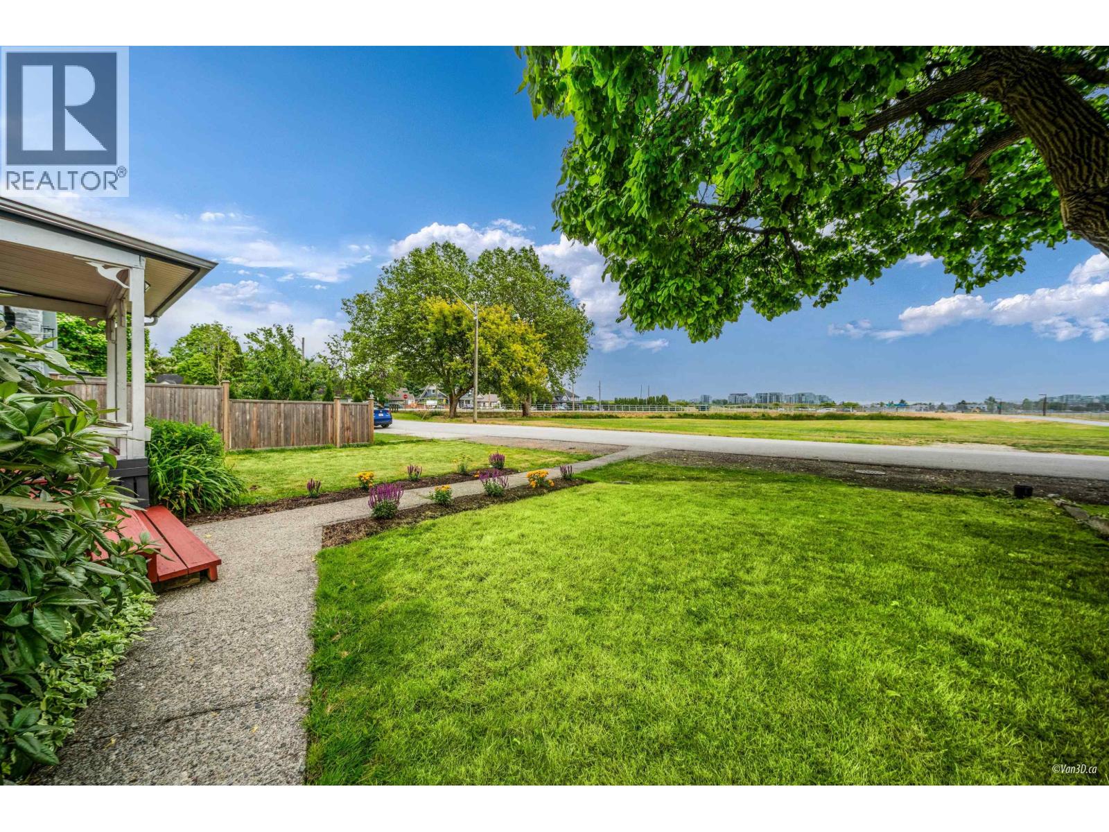 51 CATALINA Crescent, Richmond