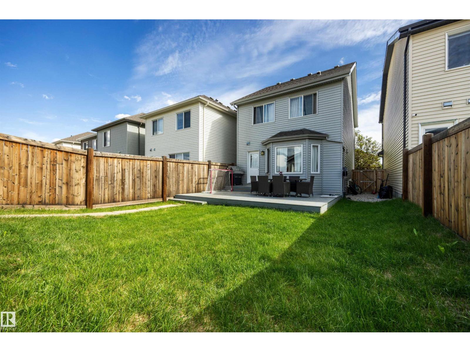 818 EAGLESON LINK NW - 11