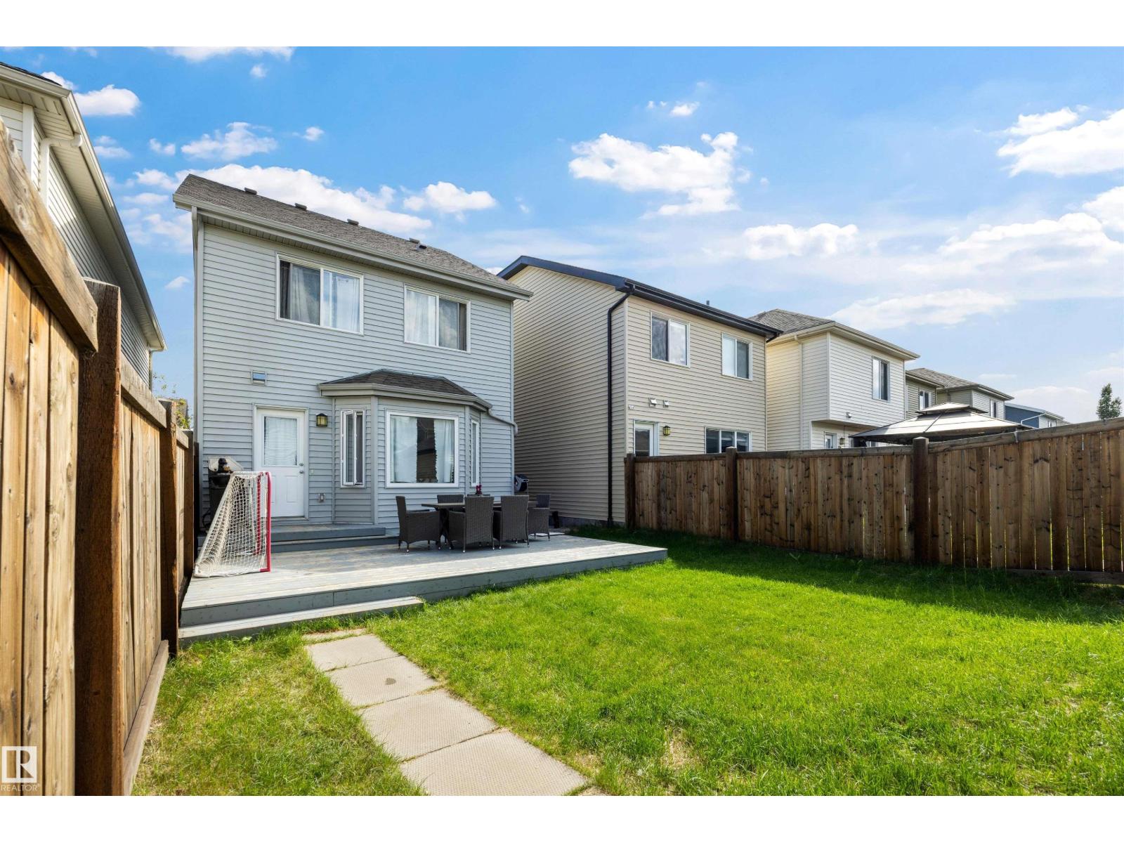 818 EAGLESON LINK NW - 12