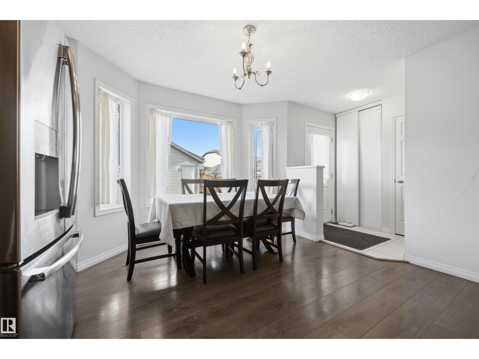 818 EAGLESON LINK NW - 22