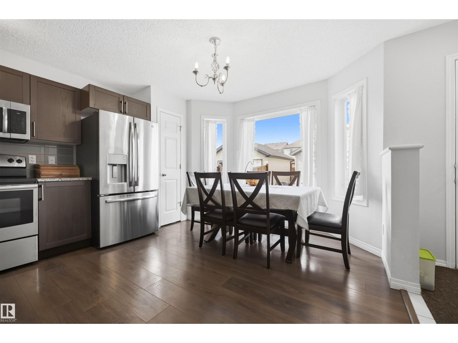 818 EAGLESON LINK NW - 23
