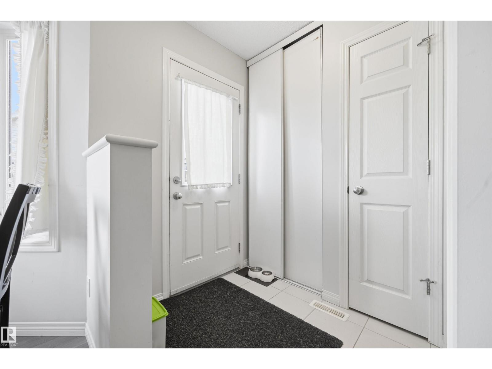 818 EAGLESON LINK NW - 24
