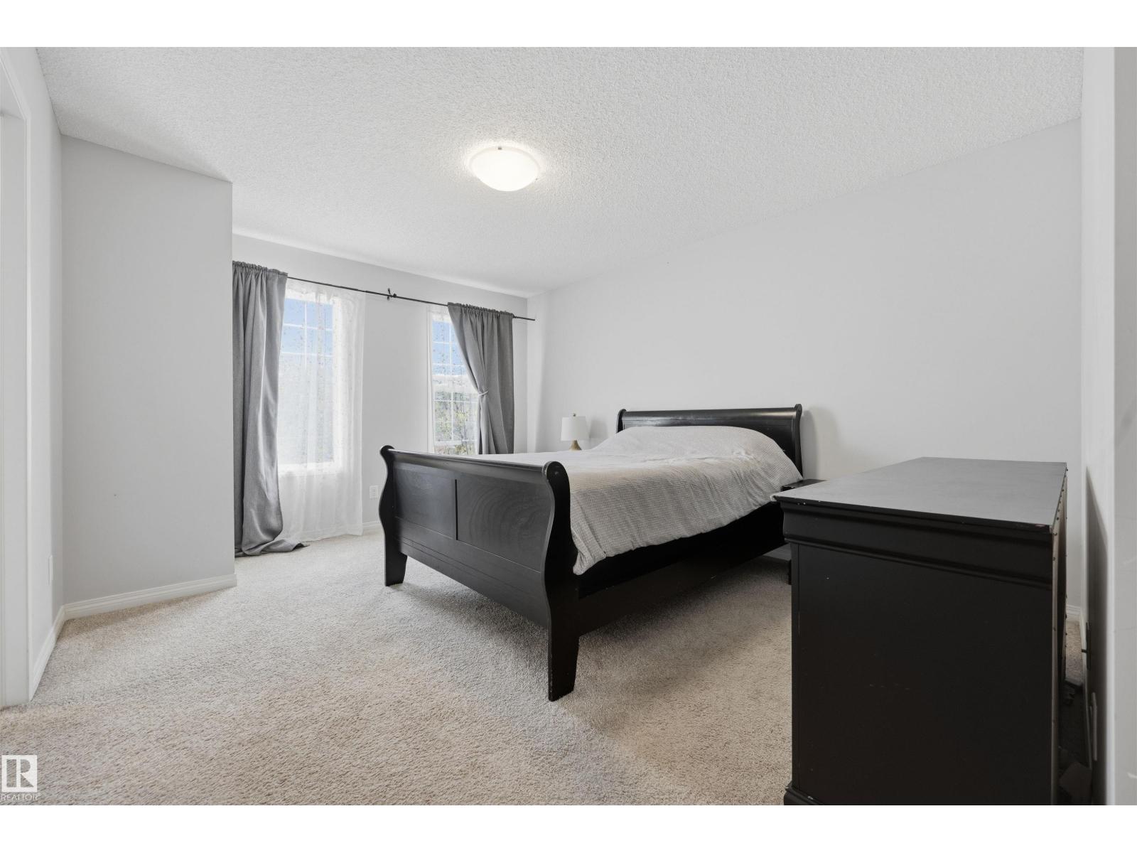 818 EAGLESON LINK NW - 27