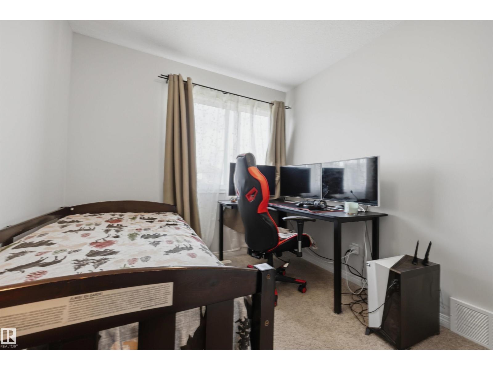 818 EAGLESON LINK NW - 35