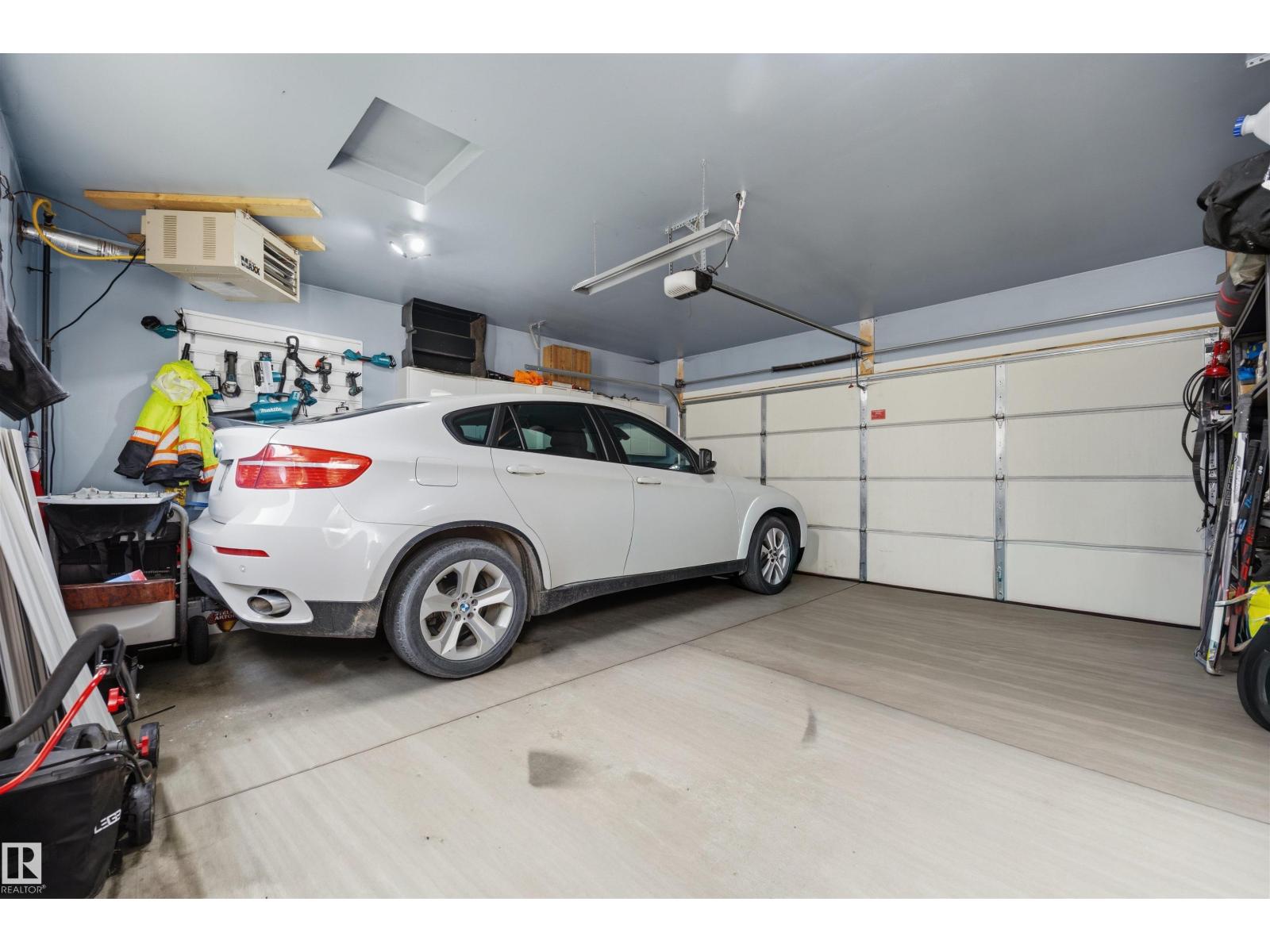 818 EAGLESON LINK NW - 45