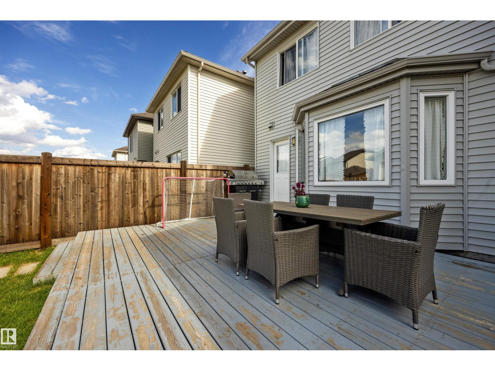 818 EAGLESON LINK NW - 9