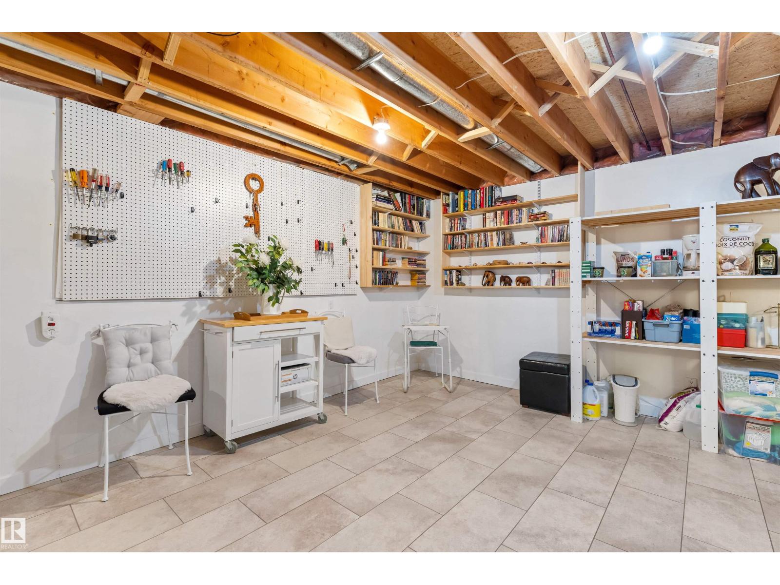 10642 153 AV NW - 27